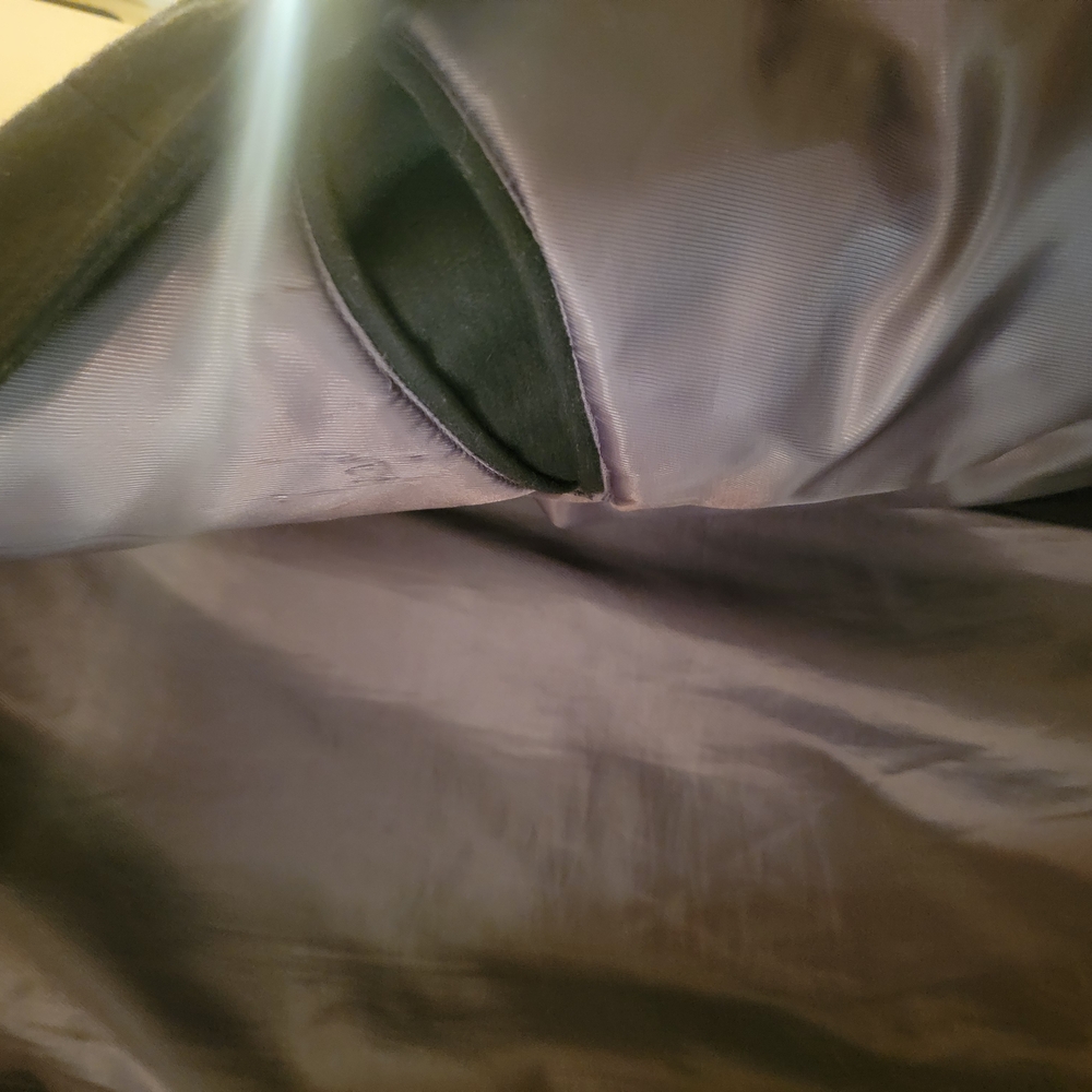 Stylish Black Buttoned Jacket - image 6